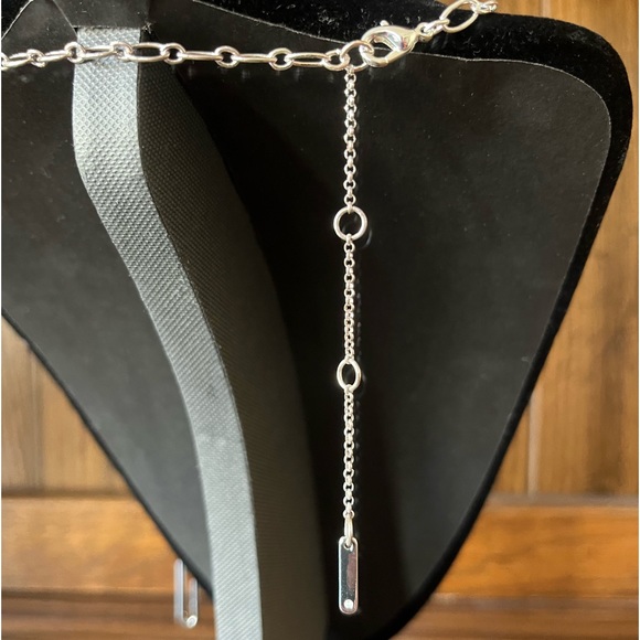 Nine West Paperclip Design Silvertone Necklace - 18” with 3” extender - Picture 3 of 5